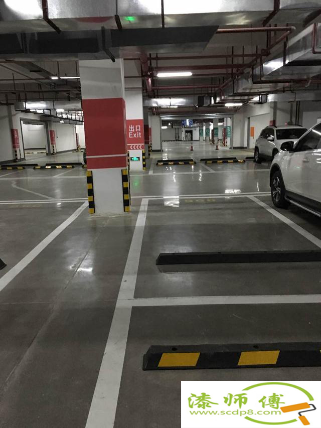 什么地坪較適合地下停車？停車場(chǎng)選擇固化地坪有哪些好處？