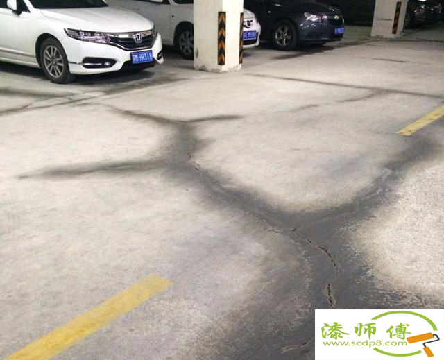 停車場(chǎng)地坪開(kāi)裂嚴(yán)重